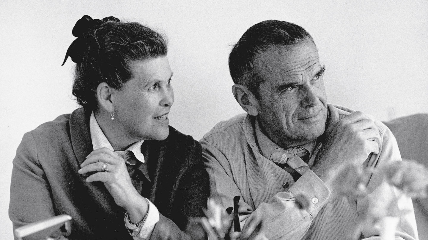 Vợ chồng Charles và Ray Eames