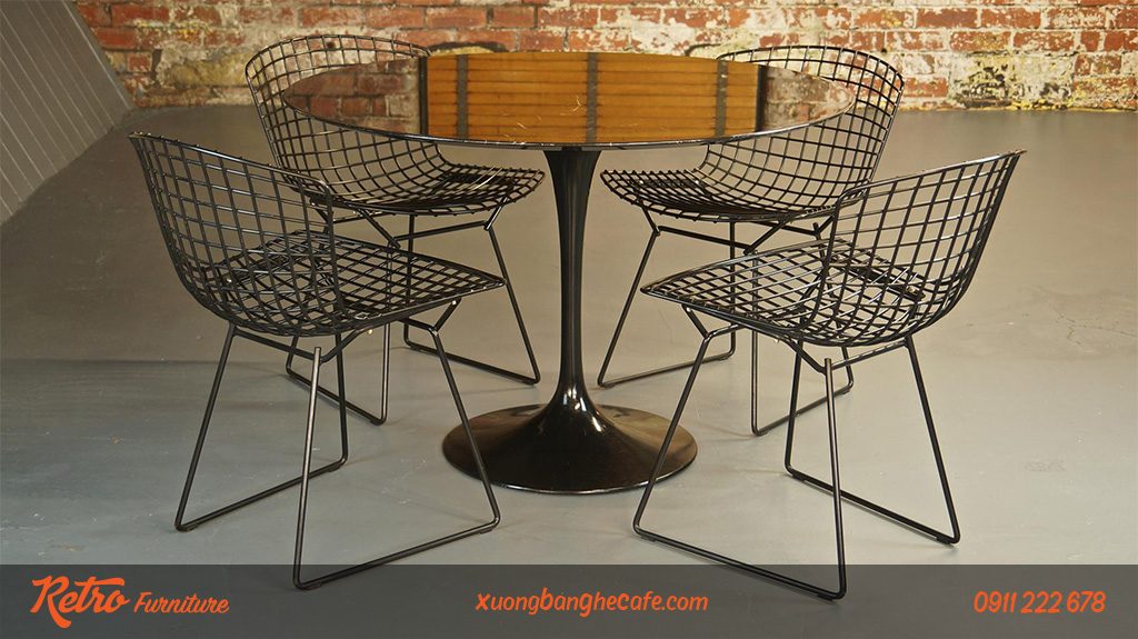 Một kiểu dáng thiết kế bàn ghế cafe từ sắt
