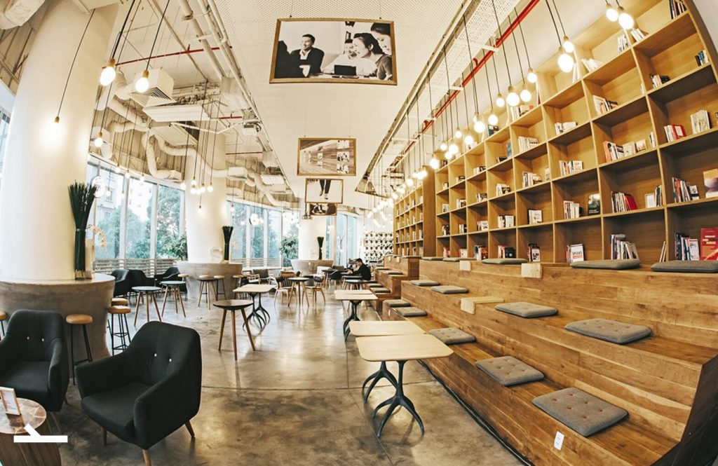 Mô hình quán cafe sách luôn là sự lựa chọn hàng đầu của các thực khách yêu thích sự yên tĩnh.